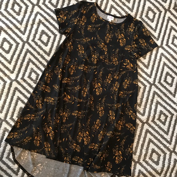 LuLaRoe Dresses & Skirts - lularoe carley size small
